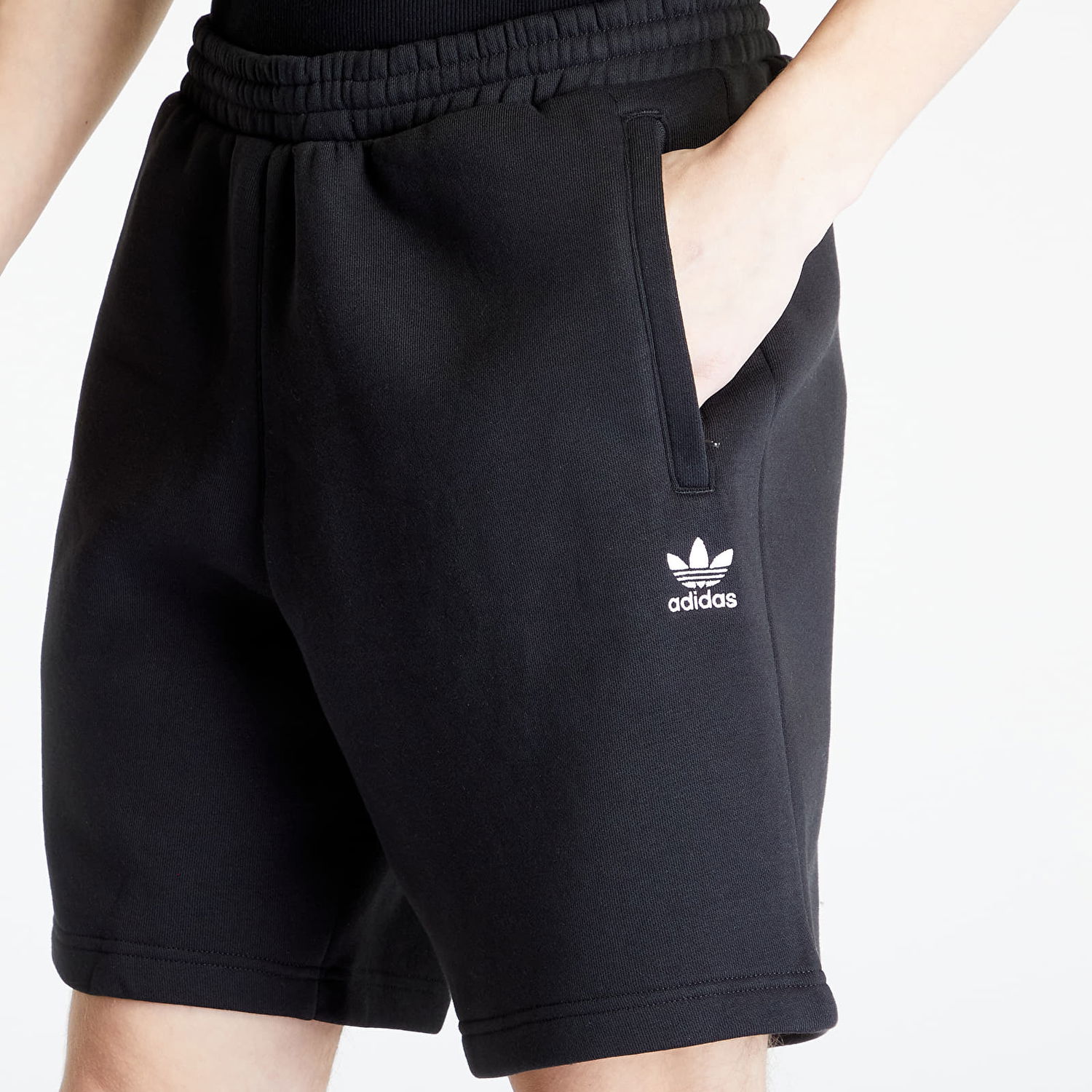Къси панталони adidas Originals Essential Shorts Черно | IA4901, 1