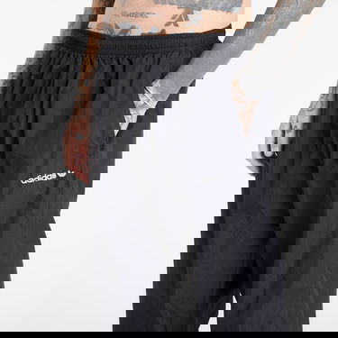 Спортни панталони adidas Originals Santiago Woven Track Pants Черно | KE3430, 1