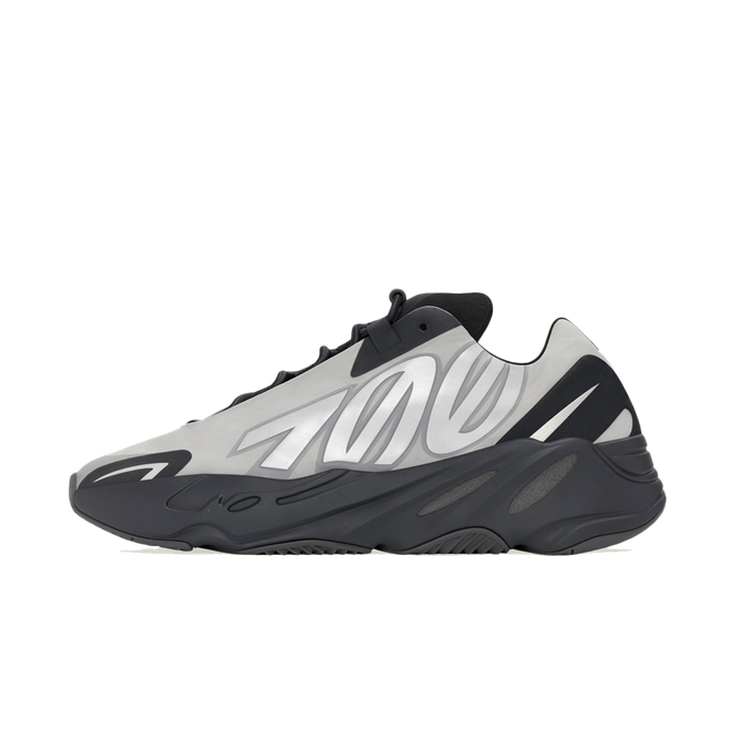 Кецове и обувки adidas Yeezy Yeezy 700 MNVN "Metallic" Металик | GW9524, 0