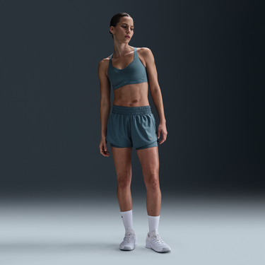 Къси панталони Nike Nike One Dri-FIT 2-in-1 Mid-Rise 3" Training Shorts Зелено | DX6012-006, 1