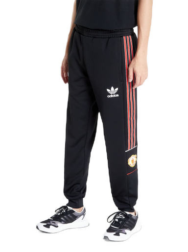 Спортни панталони adidas Performance Manchester United Track Pants Черно | HP0453