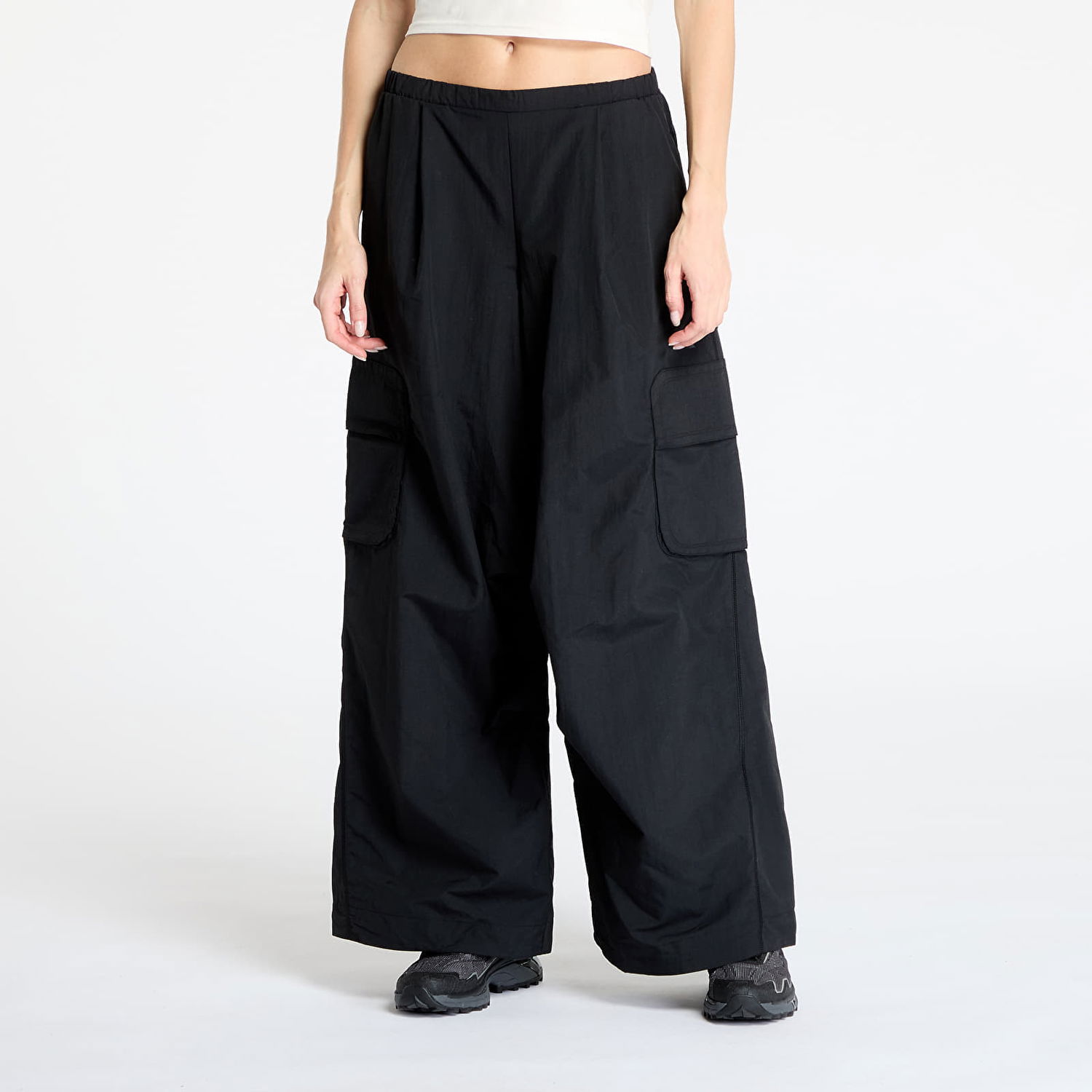 Карго панталони adidas Originals Parachute Cargo Pants Черно | JY0514, 0