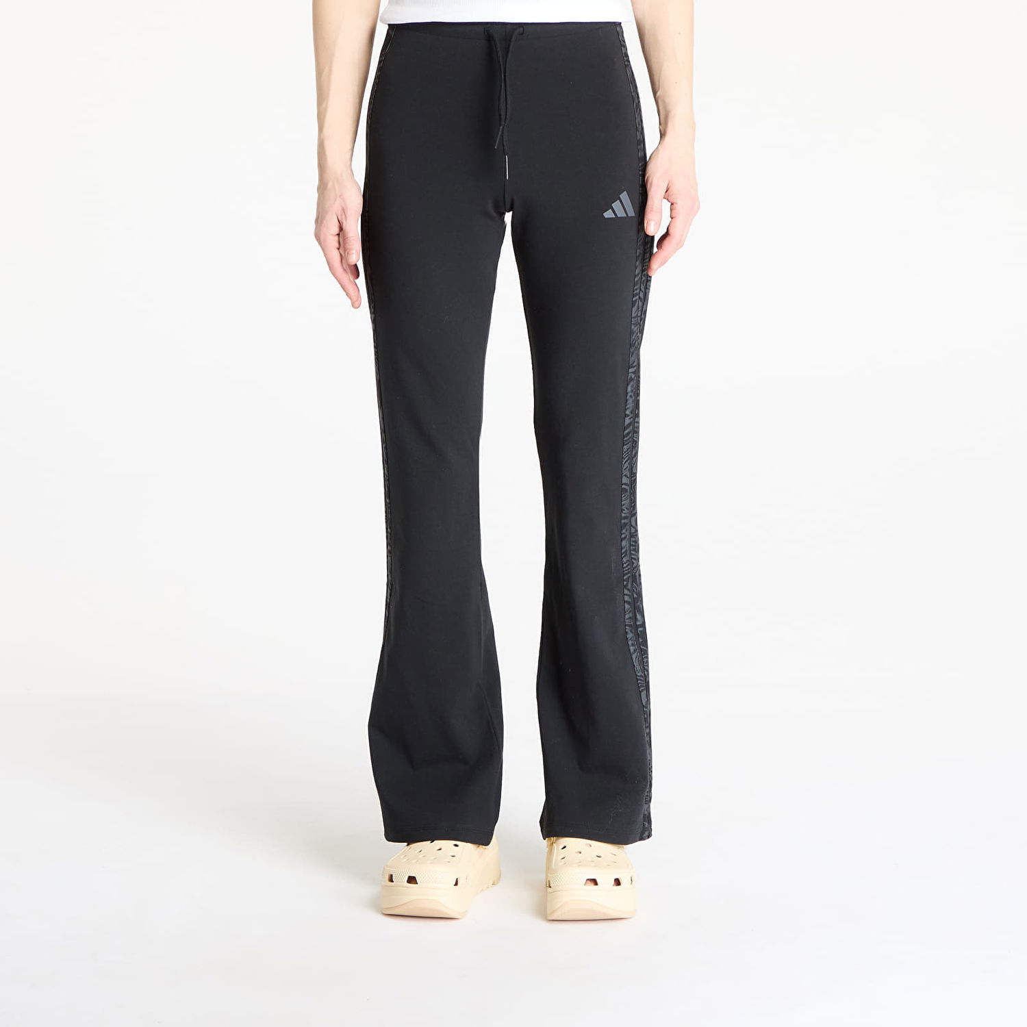 Спортни панталони adidas Originals Essentials 3 Stripes Print Leggings Черно | JG6237, 0