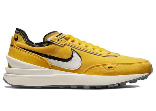 Кецове и обувки Nike Waffle One SE Tour Yellow Жълто | D09782-700, 0