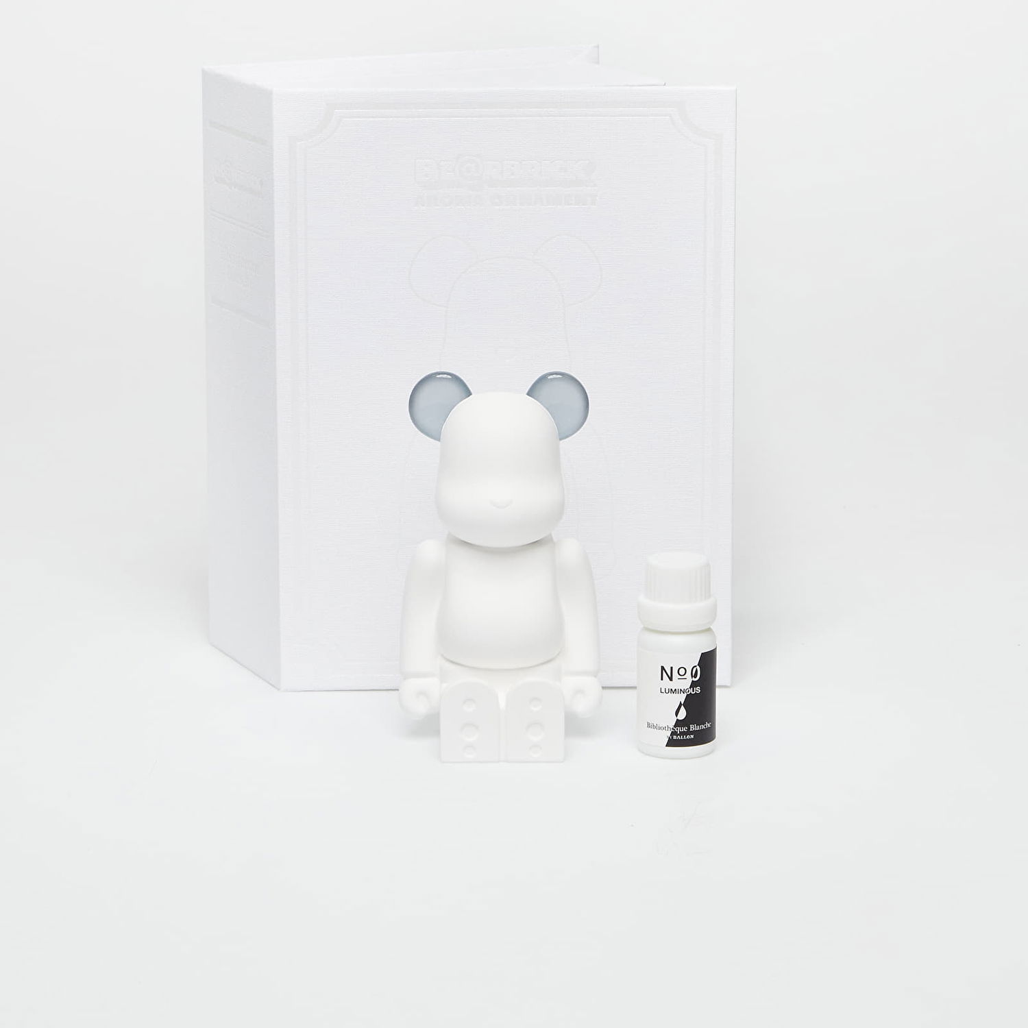 Колекционерско Medicom Toy BE@RBRICK AROMA ORNAMENT No.0 LUMINOUS Gray Бяло | MT_0054, 0