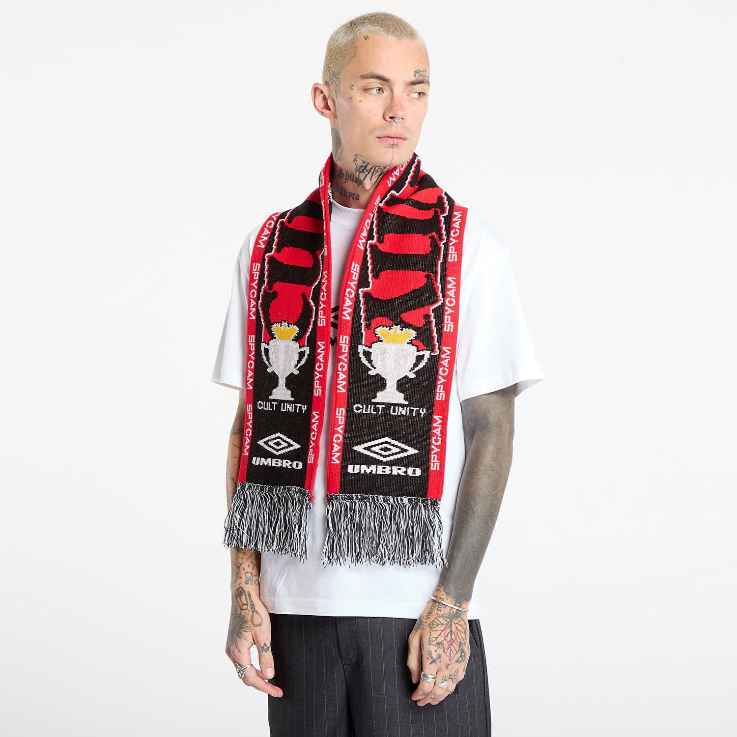 Шал Umbro Cult Unity SPYCAM Knitted Fringe Scarf Многоцветен | UBMW232YA11 BLK0042, 0