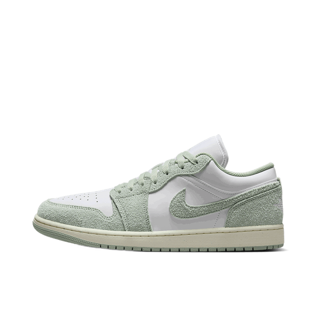 Air Jordan 1 Low SE "Seafoam"