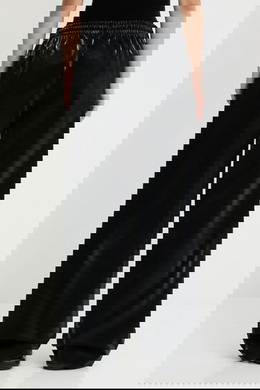 Спортни панталони adidas Originals adidas Originals Holiday Tp Track Pants Черно | JV7503, 2