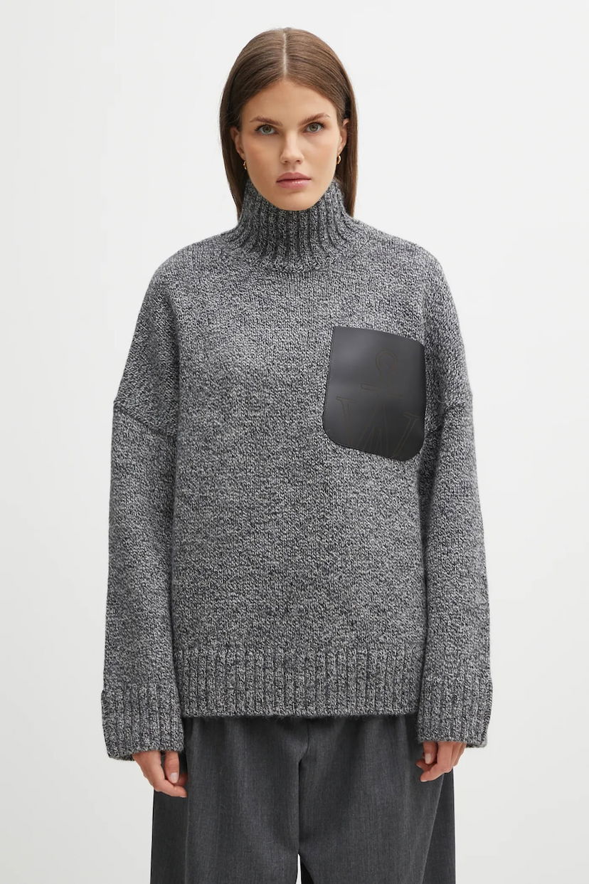 Пуловер JW Anderson JW Anderson Turtleneck Wool Blend Sweater with Leather Patch Pocket Сиво | KW1292.YN0367