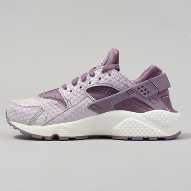 Кецове и обувки Nike WMNS Air Huarache Run Premium Лилаво | 683818-500, 1