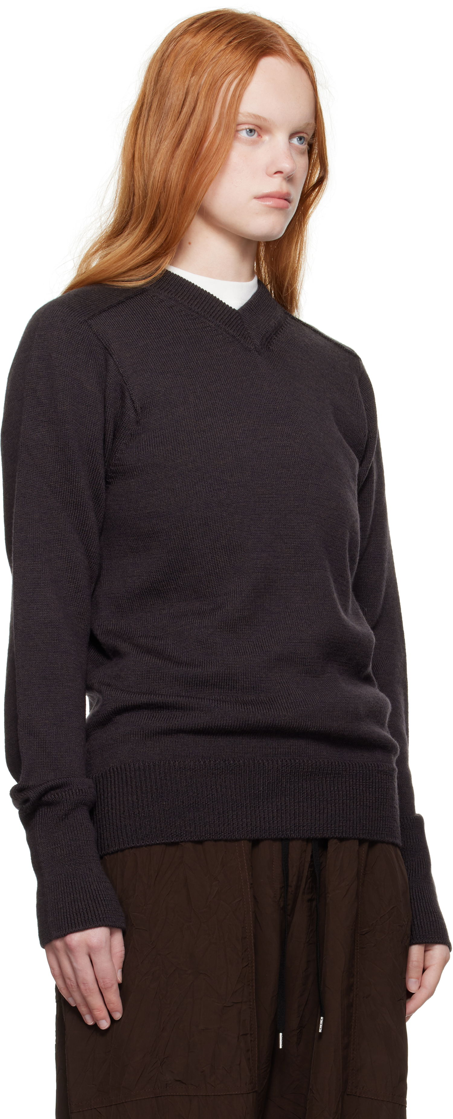 Пуловер Studio Nicholson Studio Nicholson Inverness V-Neck Sweater Кафяво | INVERNESS SN - 1501, 1