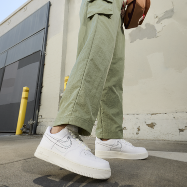 Кецове и обувки Nike Air Force 1 '07 W Бяло | FV0951-100, 1