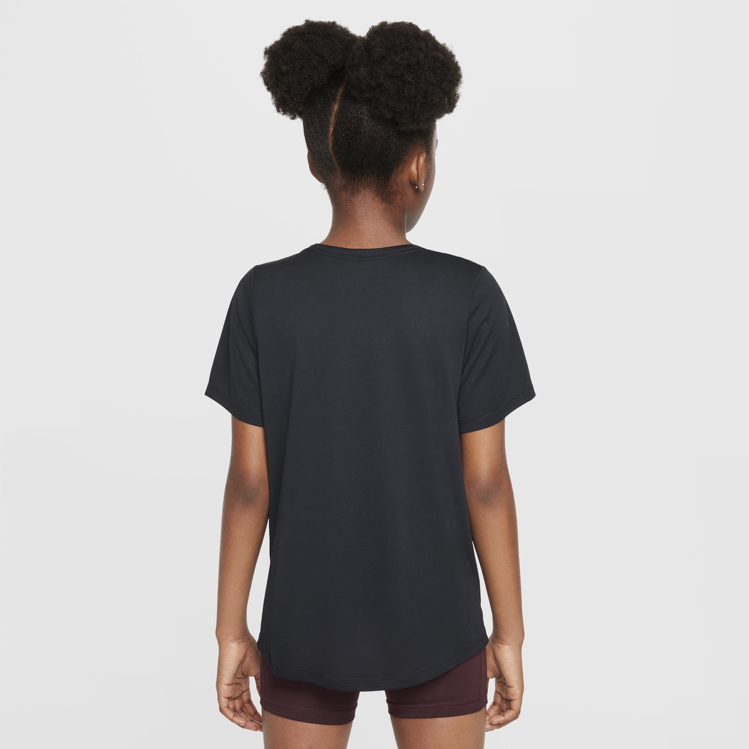 Тениска Nike Dri-FIT One Fitted Short Sleeve T-Shirt Черно | FZ5600-010, 1