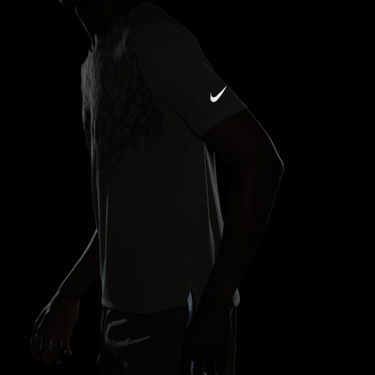 Тениска Nike Dri-FIT ADV Run Division TechKnit Short-Sleeve Running Top Зелено | DQ4778-011, 2