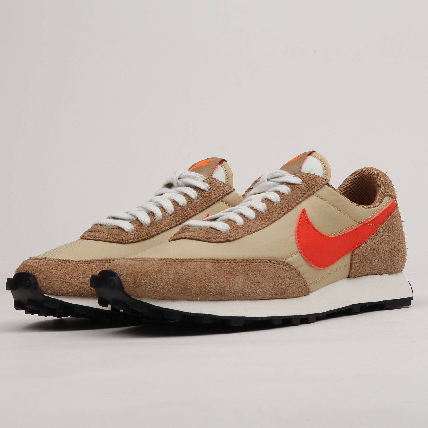 Кецове и обувки Nike Daybreak SP Бежово | BV7725-700, 1