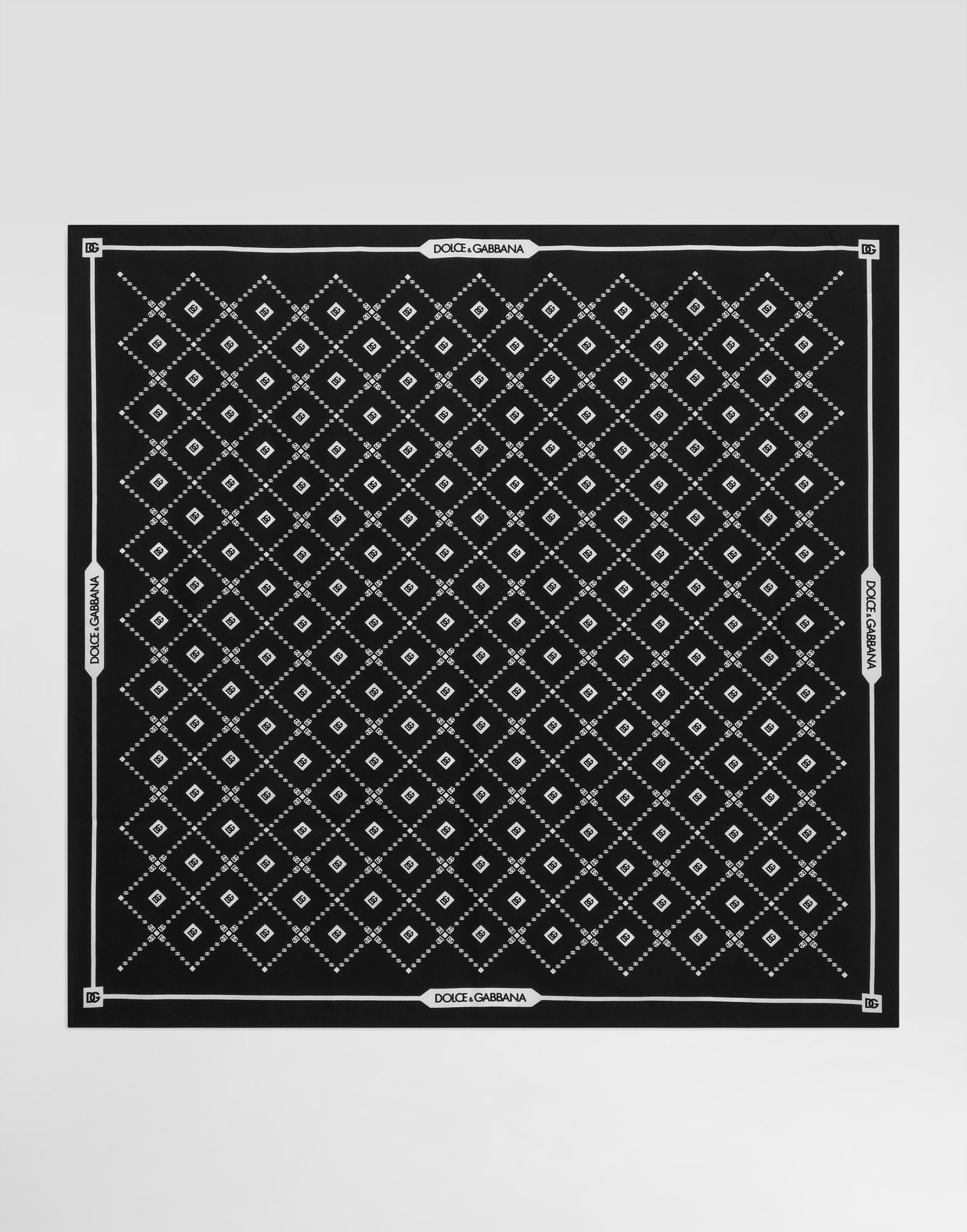 Шал Dolce & Gabbana Dolce & Gabbana Silk Twill Scarf with Micro-Logo Print Черно | GQ348EG0WUUHH8TA, 0