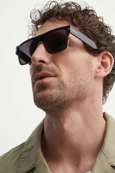 Слънчеви очила Tom Ford Tom Ford FT1073 Sunglasses Черно | FT1073.5401A, 6