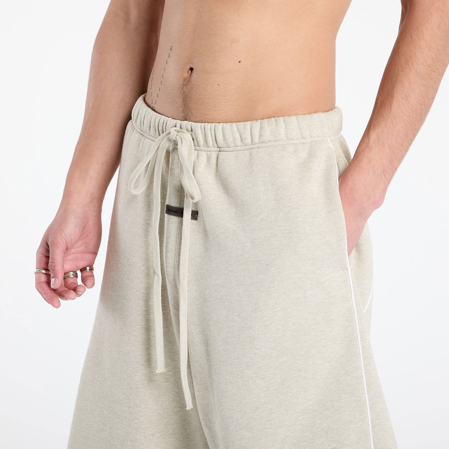 Къси панталони Fear of God Fear of God Essentials Relaxed Sweatshorts Бежово | 160SP254552F-312, 1
