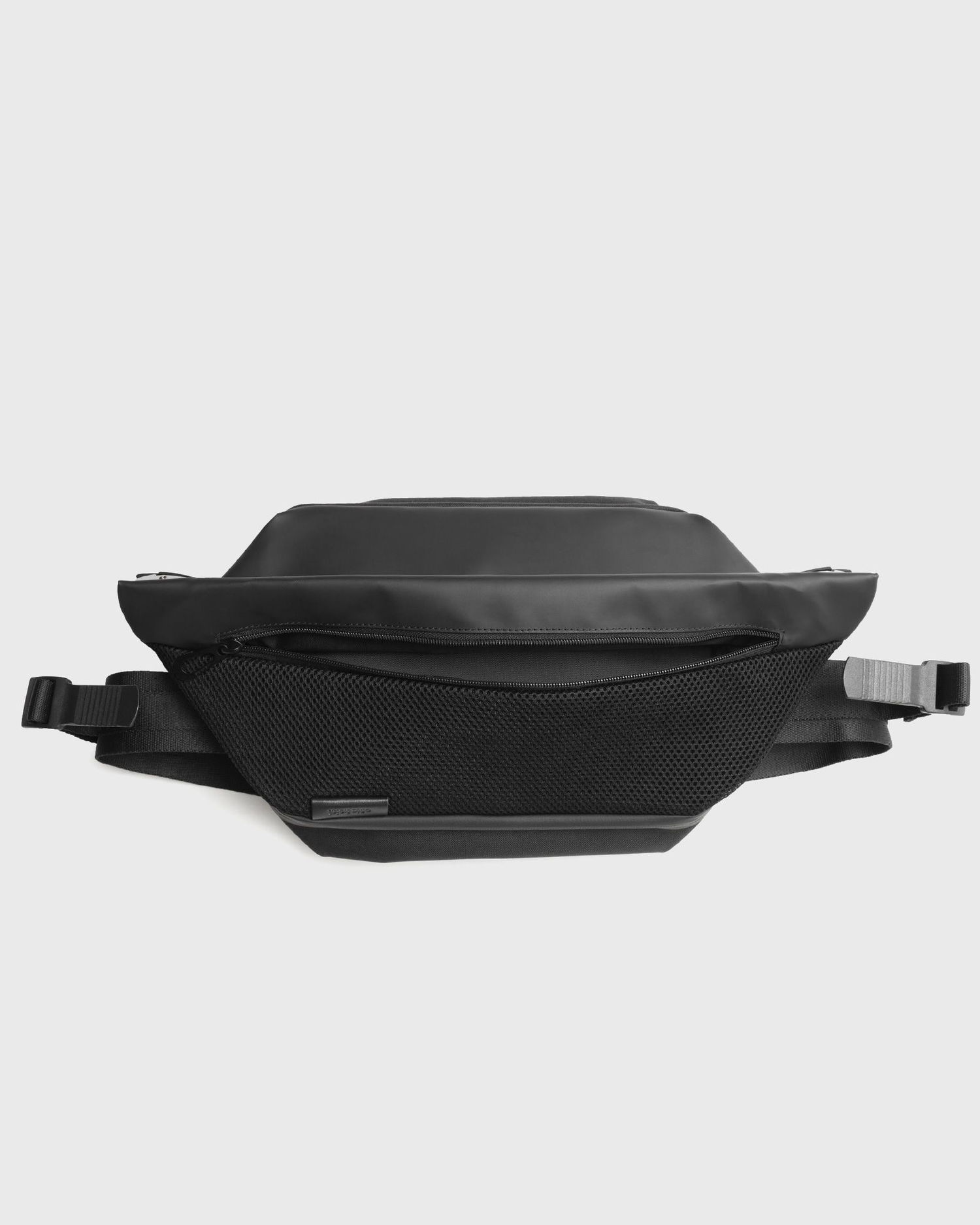Чанта за кръста côte&ciel Isarau Obsidian Черно | 4897099590798, 1