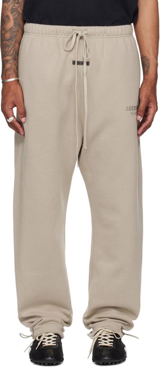 Fear of God ESSENTIALS Relaxed Fleece Sweatpants