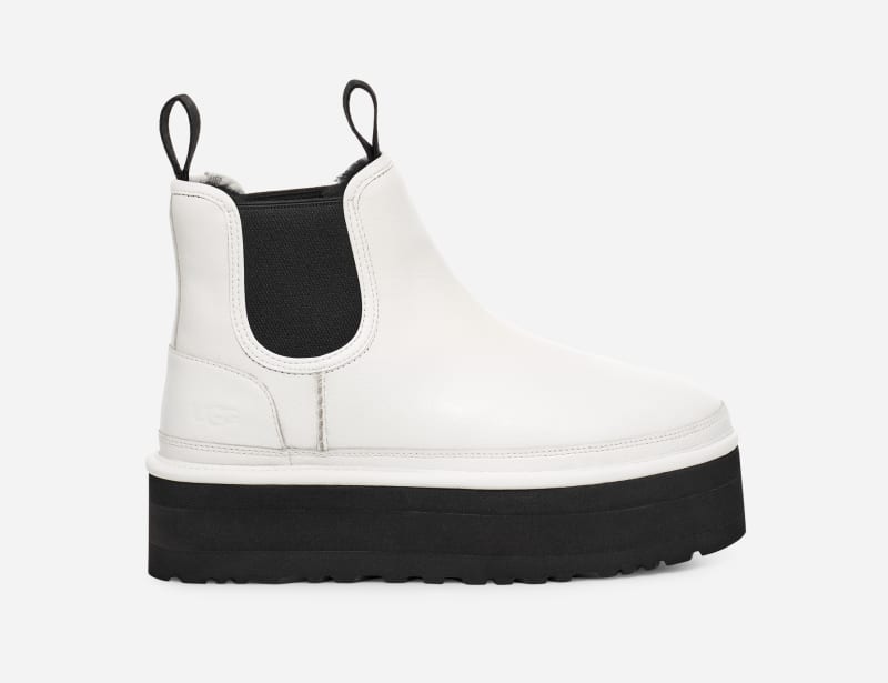 Кецове и обувки UGG ® Neumel Platform Chelsea Boot for Women in Pebbled White, Size 7, Leather Бяло | 1130533-PDWH