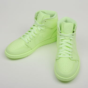 Кецове и обувки Jordan Air Jordan 1 High PRM "Barely Volt" W Зелено | AH7389-700, 2
