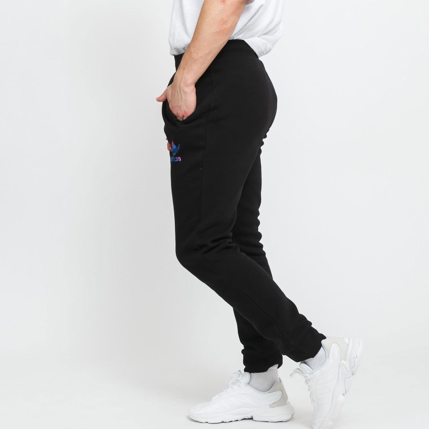 Спортни панталони adidas Performance Tref Ser Pant 1 Черно | HG3911, 1