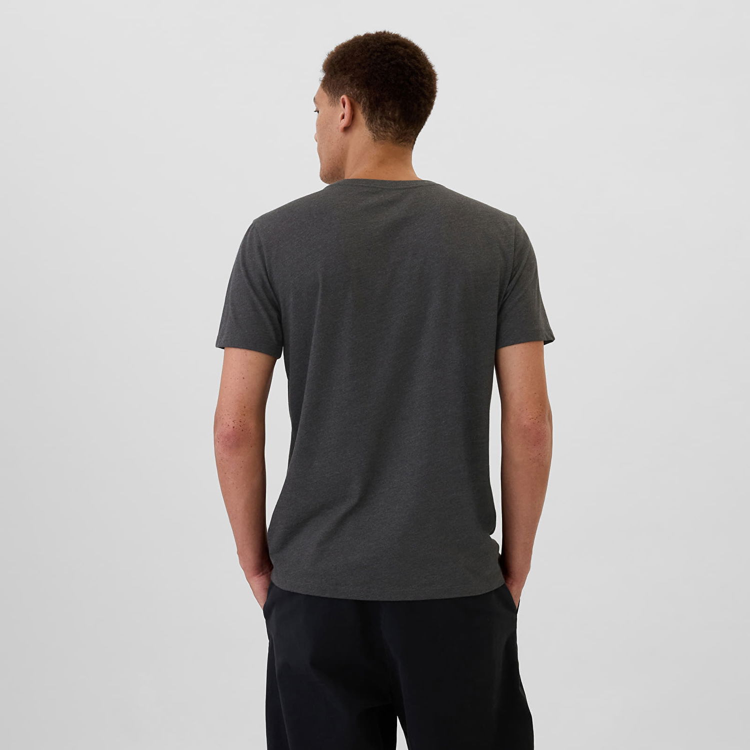 Тениска GAP T-shirt Micro Logo Vneck Tee Charcoal Heather M Черно | 502020-00, 1