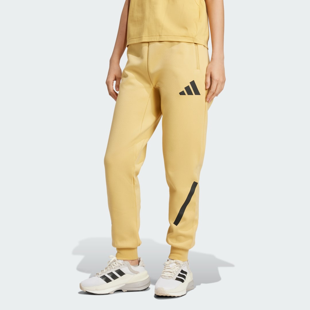 Спортни панталони adidas Performance Z.N.E. Fleece Pants Жълто | JE7847, 0
