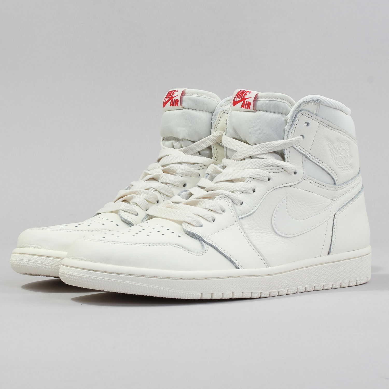 Кецове и обувки Jordan Air Jordan 1 Retro High OG "Sail" Бежово | 555088-114, 1