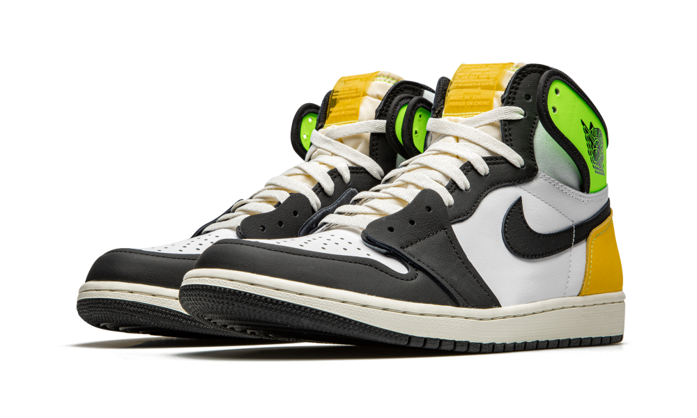 Кецове и обувки Jordan Air Jordan 1 Retro High OG "Volt Gold" GS Жълто | 575441-118, 1