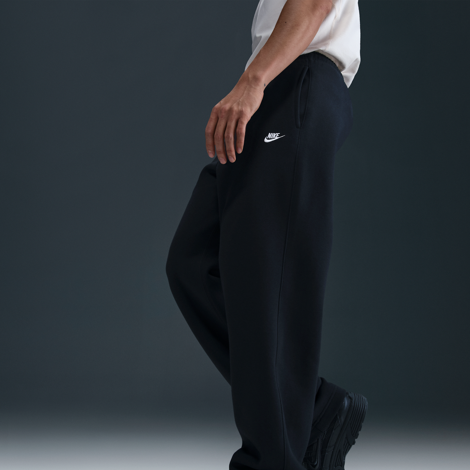 Тениска Nike Nike Club Fleece Pants Черно | FN3730-010, 1