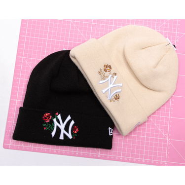 Шапка New Era Beanie MLB Sequin Rose NY Yankees One Size Бежово | 60691295, 1