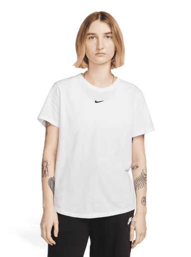 Тениска Nike Sportswear Essential Tee Бяло | DX7904-100