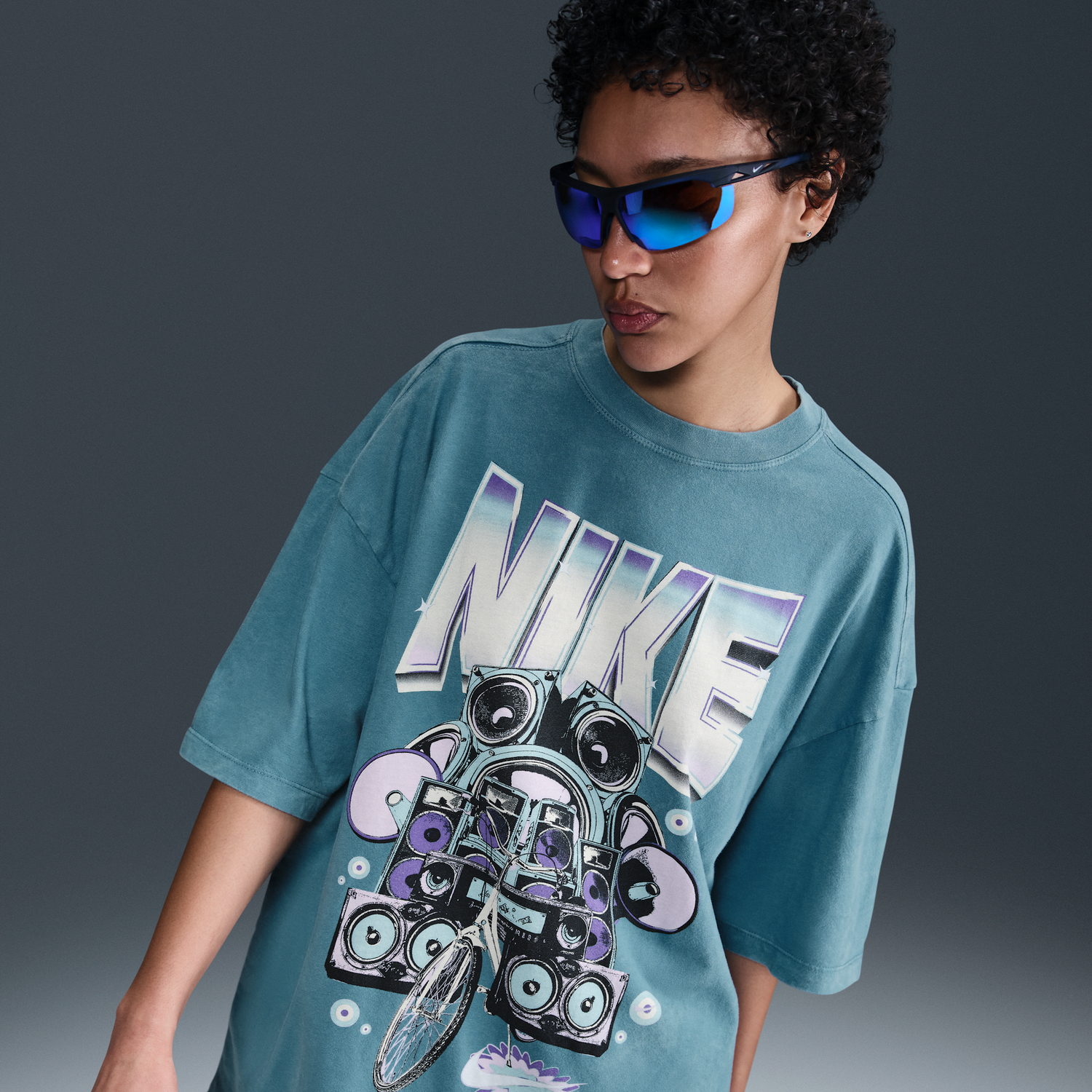 Тениска Nike Nike Sportswear Essential Loose Fit Short-Sleeve T-Shirt Зелено | HF9691-006, 0