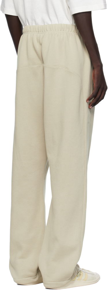 Спортни панталони Fear of God Fear of God ESSENTIALS Relaxed Fleece Piping Sweatpants Бежово | 130SP258066F, 2