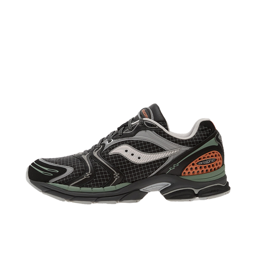 Кецове и обувки Saucony Progrid Triumph 4 Черно | S70937-1