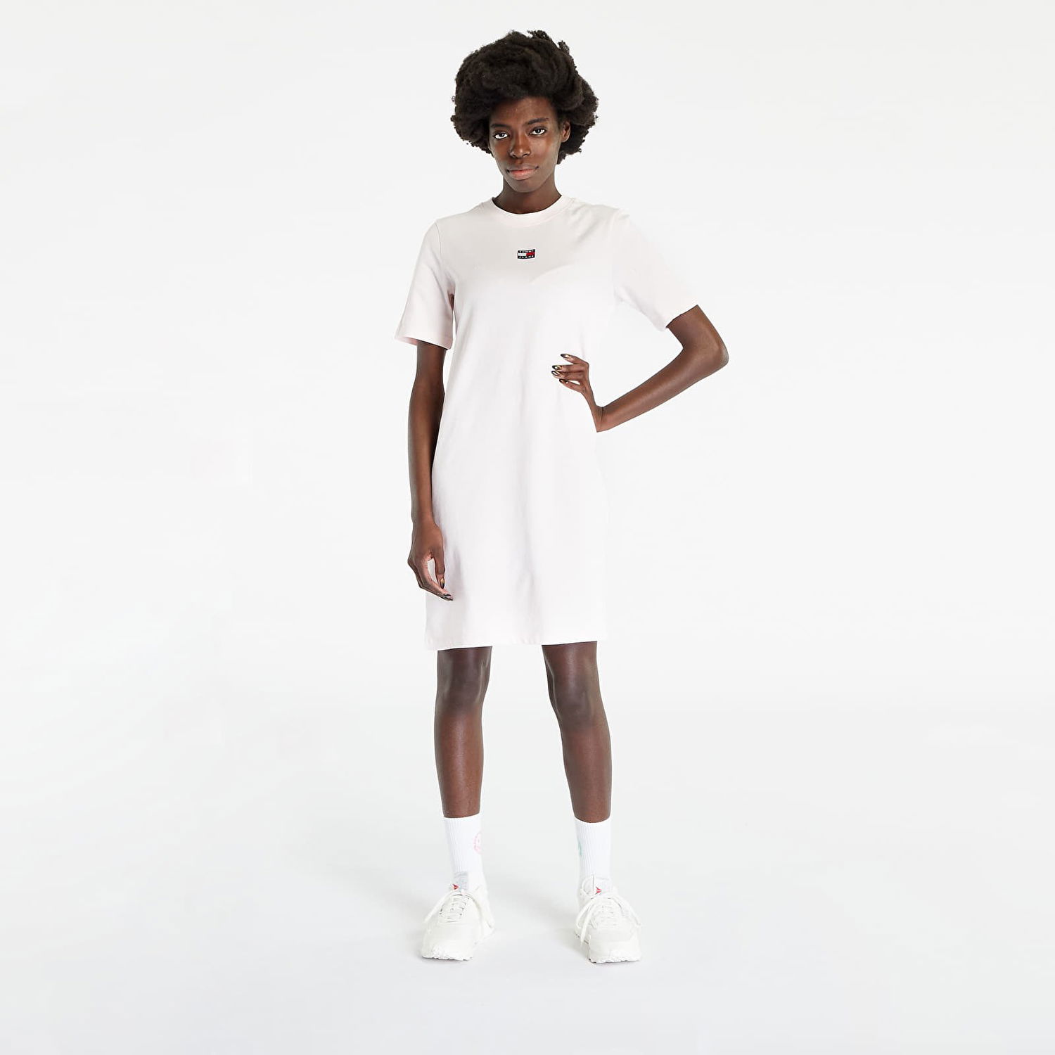 Pокля Tommy Hilfiger Xs Badge T-Shirt Dress Бяло | DW0DW15758 TJ9, 1