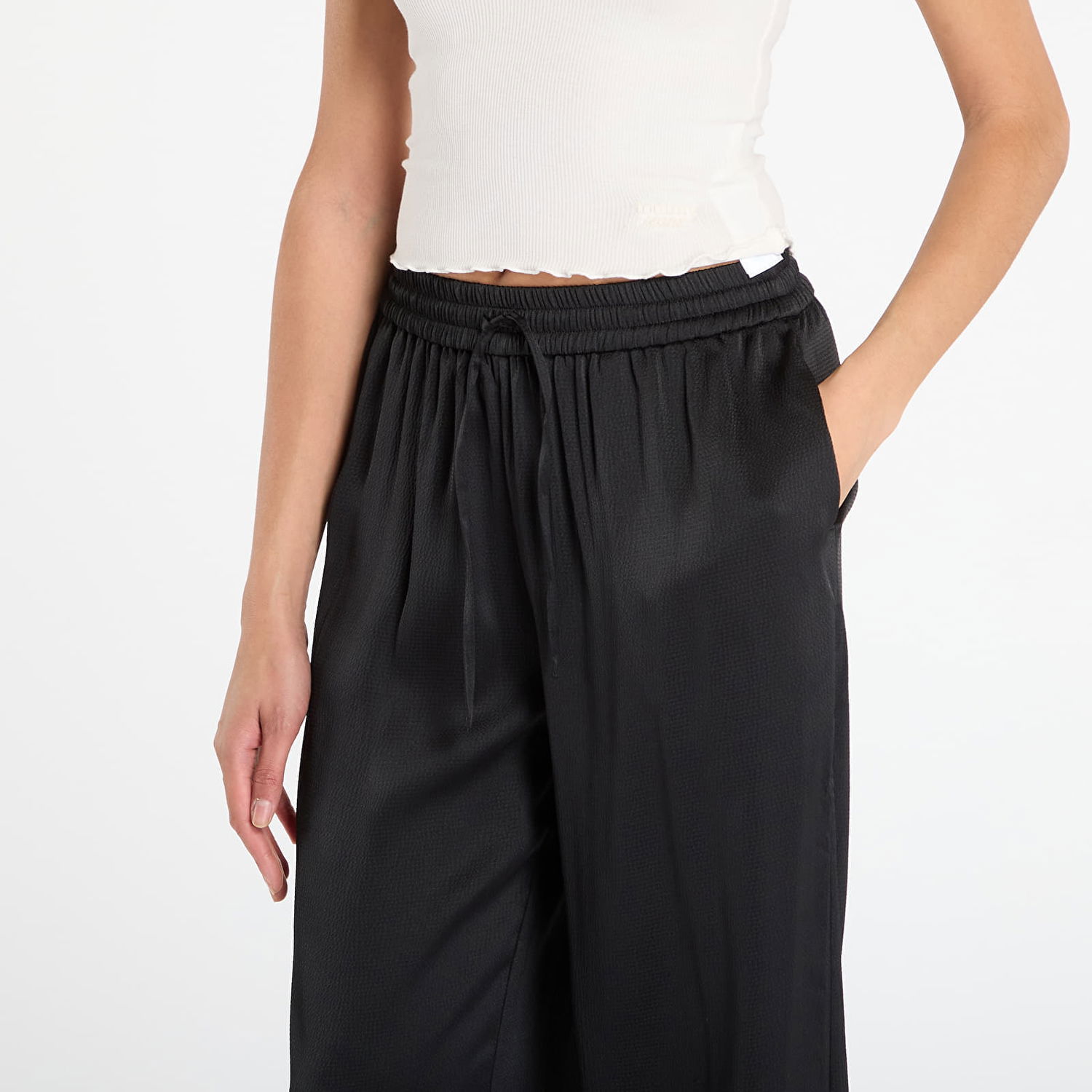 Панталони Samsoe Samsoe Sahelena Wide-Leg Drawstring Trousers Черно | F24300151_CLR000021, 1