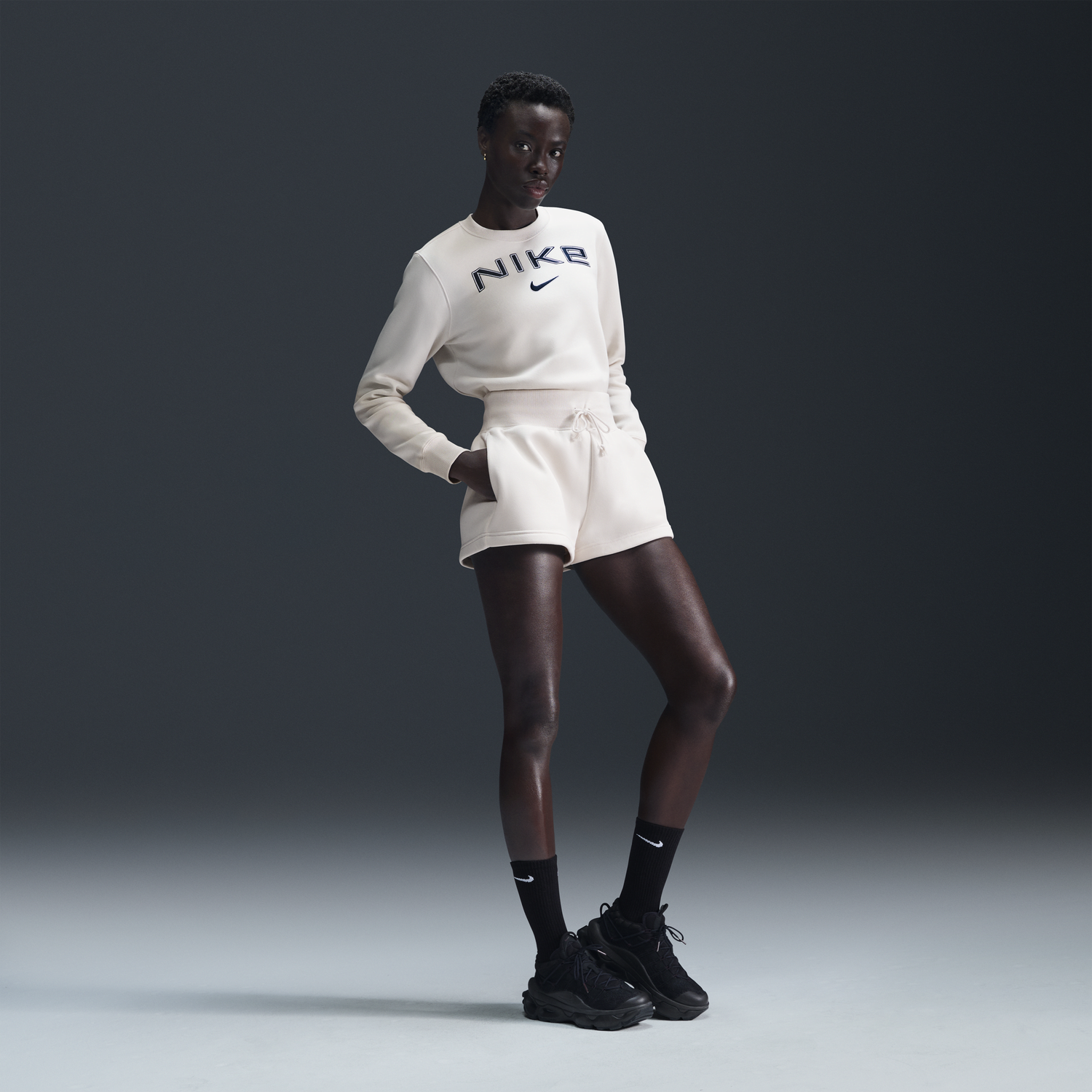 Пуловер Nike Sportswear Phoenix Fleece High-Waisted Loose Fit Shorts Бежово | FD1409-104, 0