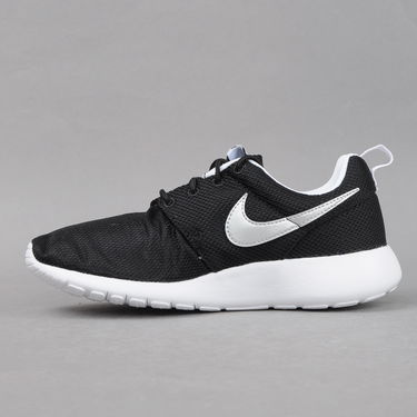 Кецове и обувки Nike Roshe One GS Черно | 599728-021, 1