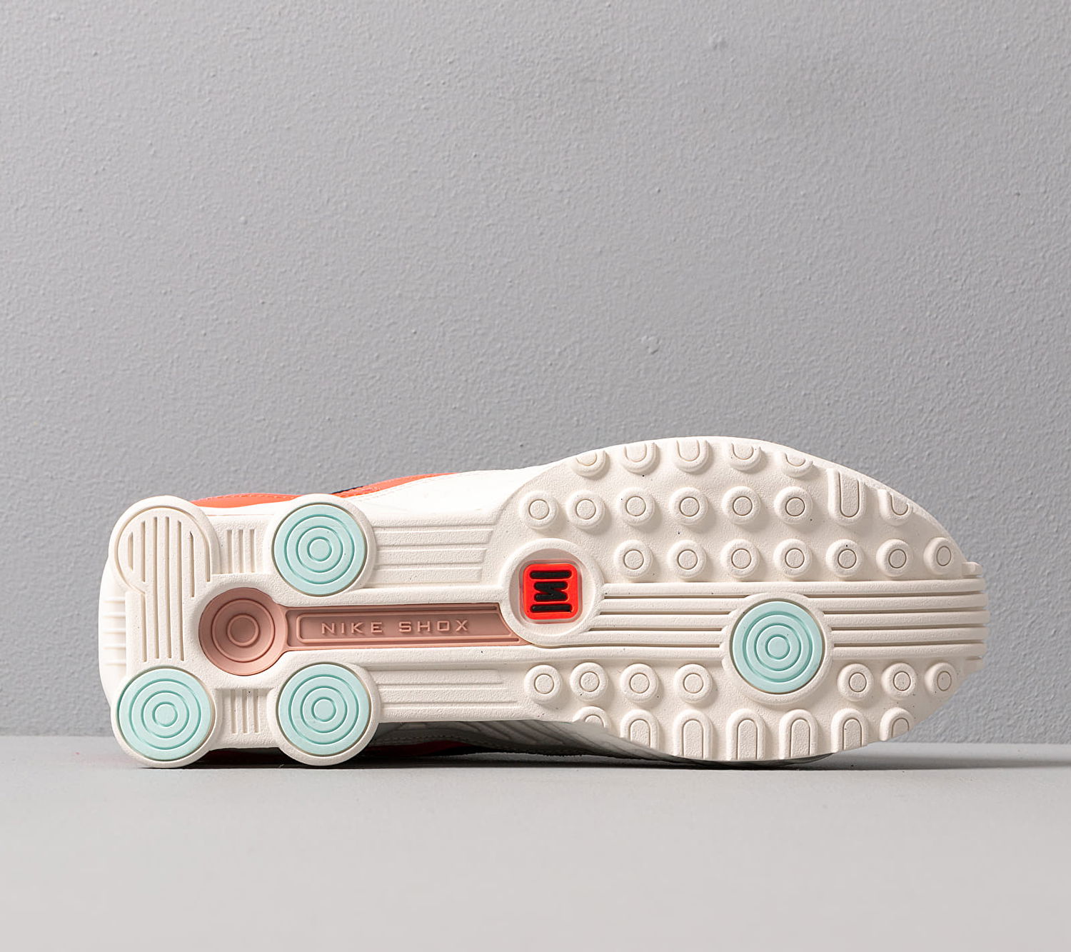 Кецове и обувки Nike Wmns Shox Enigma Кафяво | CT3451-100, 1