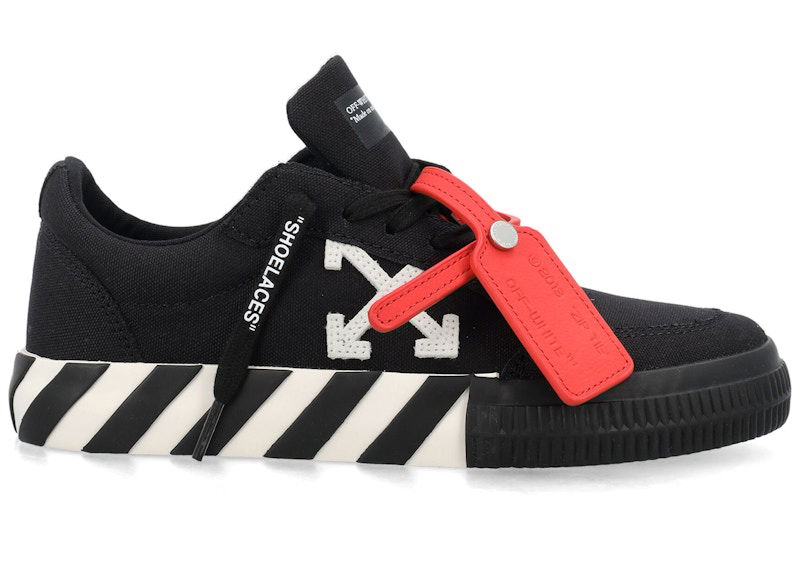 Кецове и обувки Off-White Vulcanized Low Canvas White Black W Черно | OWIA272C99FAB0051001, 0
