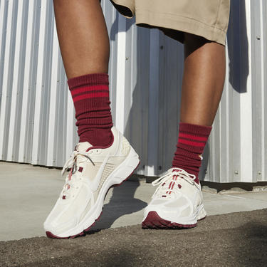 Кецове и обувки Nike Zoom Vomero 5 "Red Coconut Milk" W Бежово | HF0737-111, 2