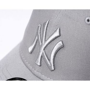 Шапка с козирка New Era 39THIRTY MLB League Essential New York Yankees - Graphite Сиво | 60503617, 3