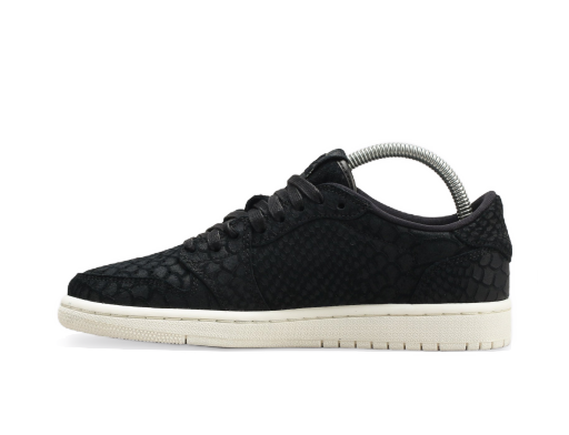 Лимитирано Издание Jordan Air Jordan 1 Retro Low ''Black Python'' W Черно | AJ6004-010