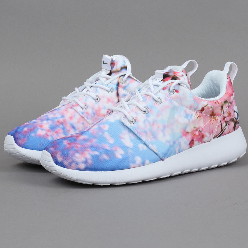Кецове и обувки Nike Roshe One Cherry Blossom Многоцветен | 819960-100