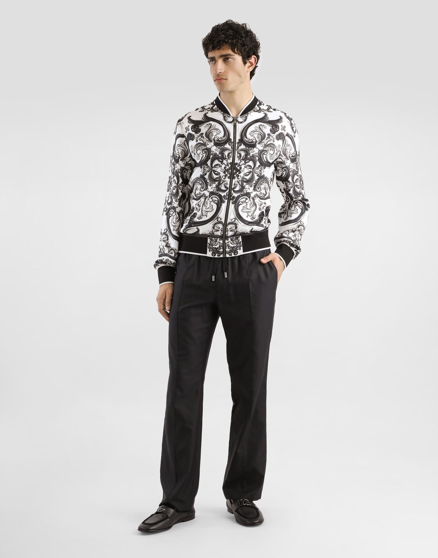 Яке бомбър Dolce & Gabbana Dolce & Gabbana Majolica-Print Twill Bomber Jacket Бяло | G9BLZTHI1S6HX5DQ, 1
