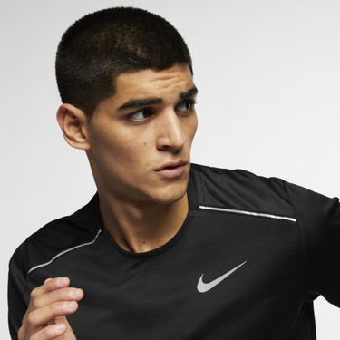 Тениска Nike Running Dri-FIT Top Черно | AJ7565-010, 1