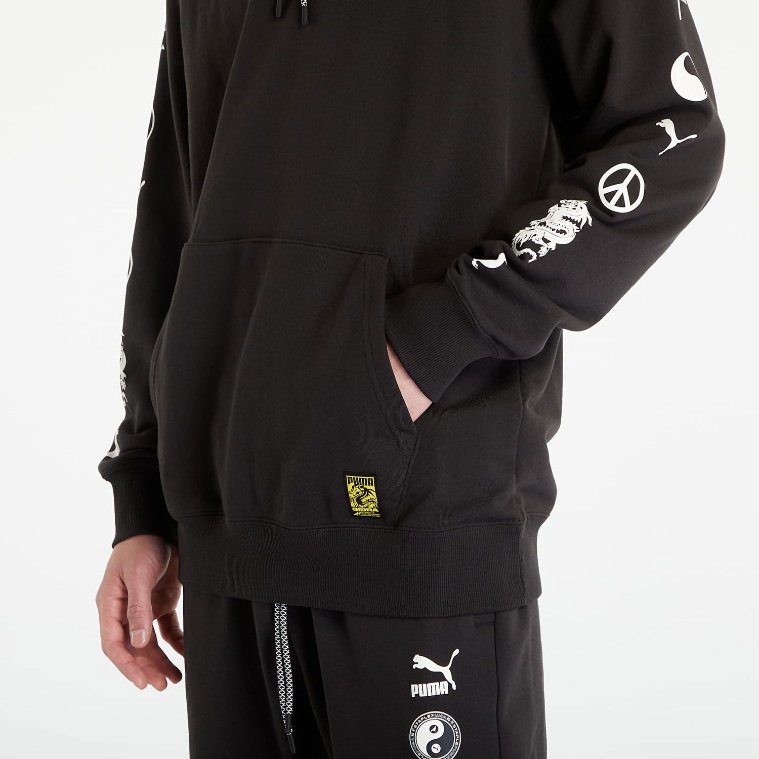 Суитчър Puma STAPLE x Graphic Hoodie Черно | 53982501, 1